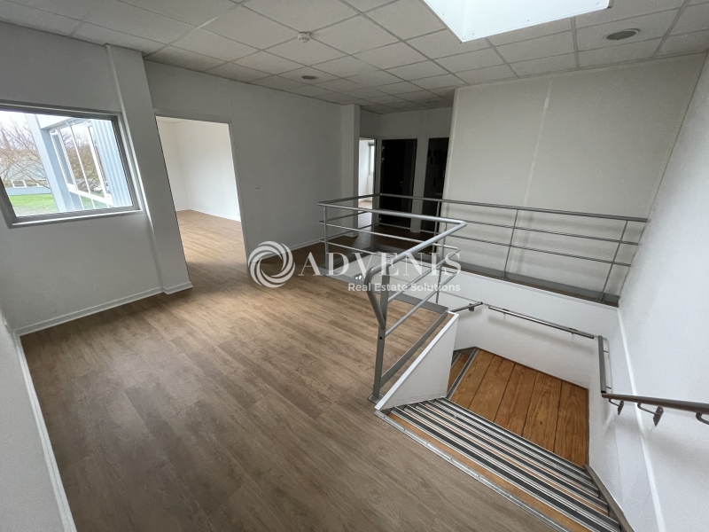 Location Activités Entrepôts BLANQUEFORT (33290) - Photo 8