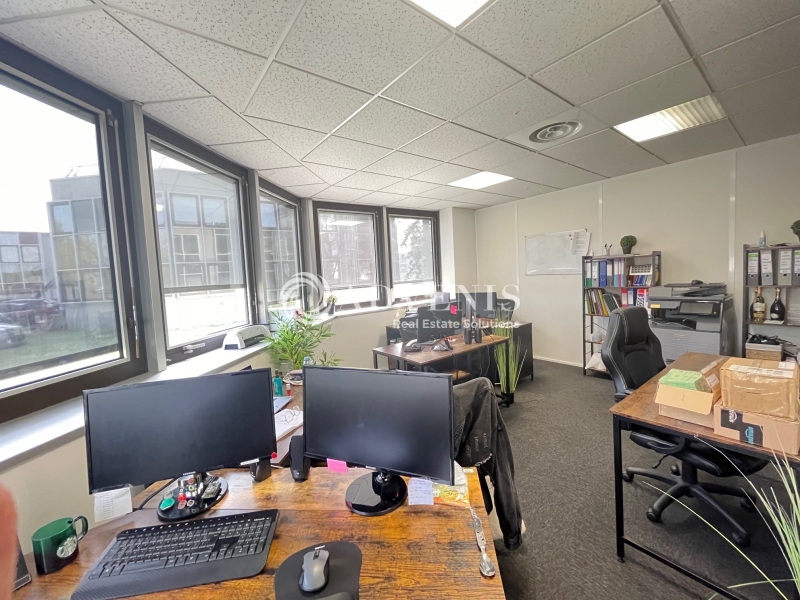 Location Bureaux BRUGES (33520) - Photo 10