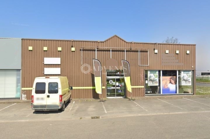 Location Commerces SAINT GERMAIN DU PUY (18390) - Photo 1