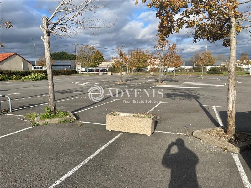 Vente Investisseur Commerces MEHUN SUR YEVRE (18500) - Photo 2