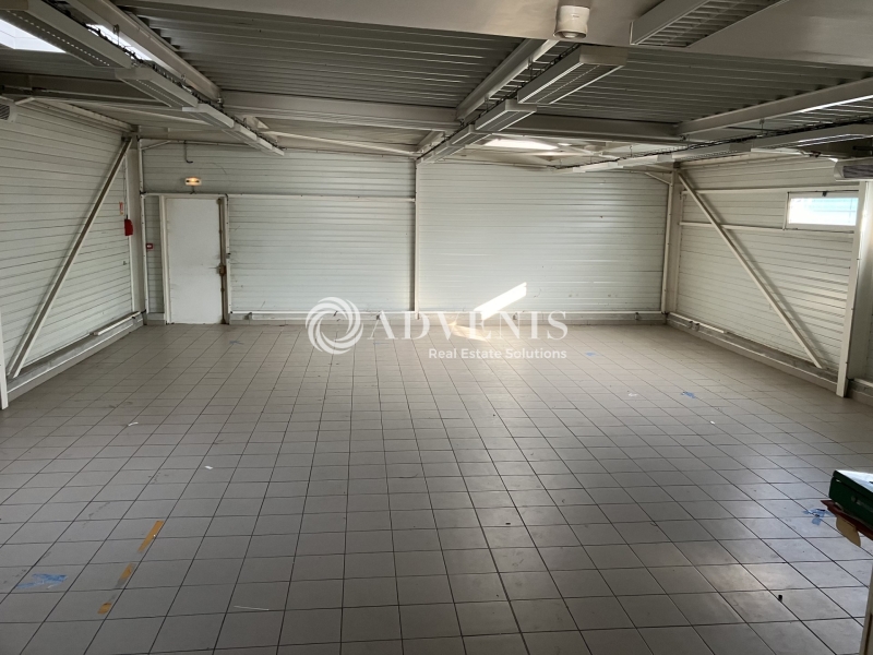 Vente Investisseur Commerces SAINT DOULCHARD (18230) - Photo 4