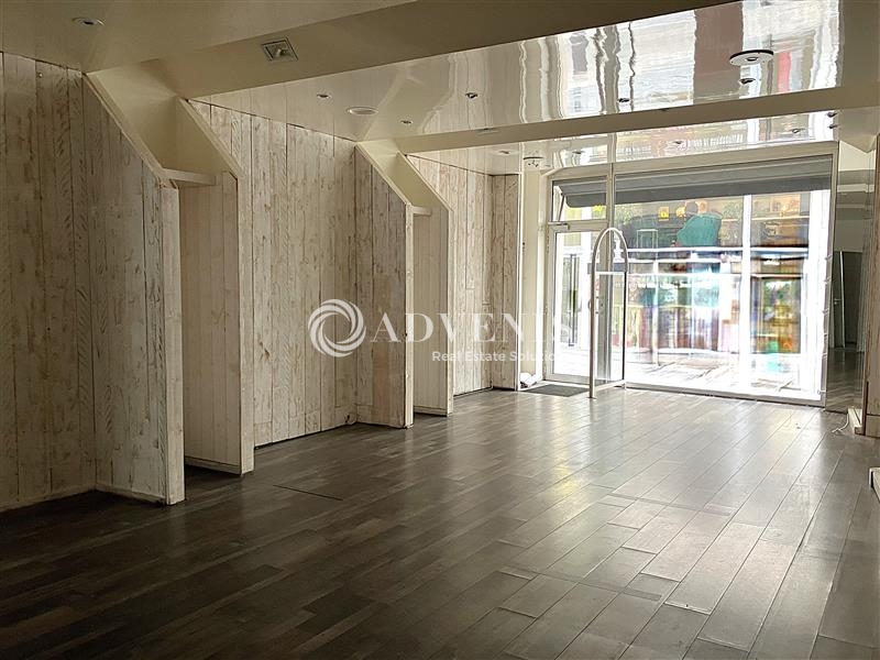 Location Commerces BOURGES (18000) - Photo 2