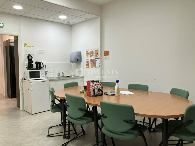 Vente Investisseur Bureaux BOURGES (18000) - Photo 4