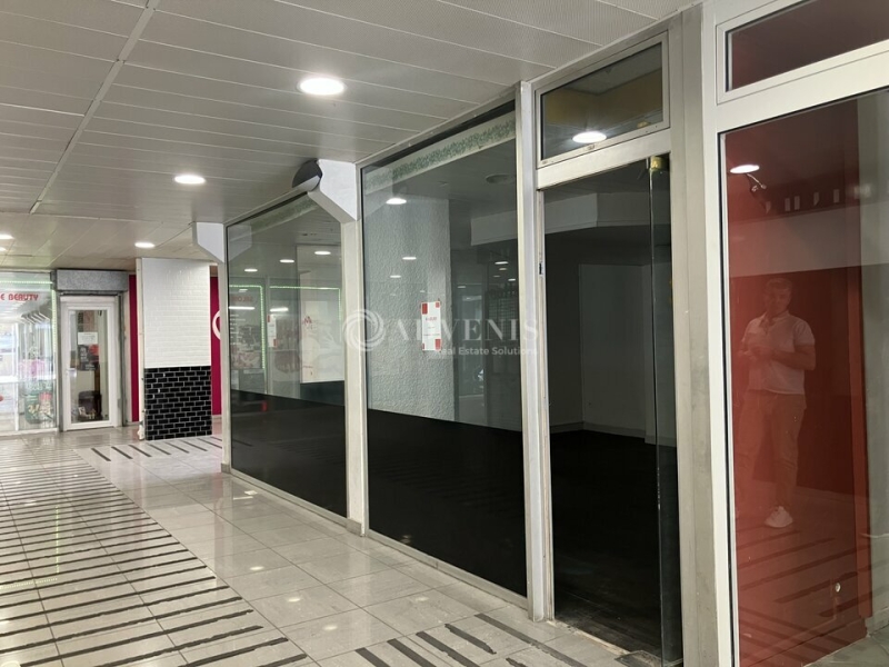 Location Commerces BOURGES (18000) - Photo 3