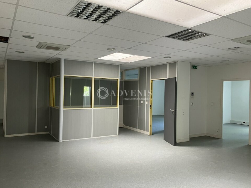 Location Bureaux BOURGES (18000) - Photo 1