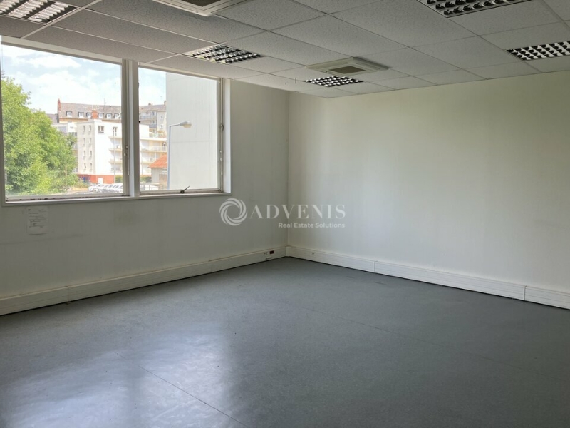 Location Bureaux BOURGES (18000) - Photo 3