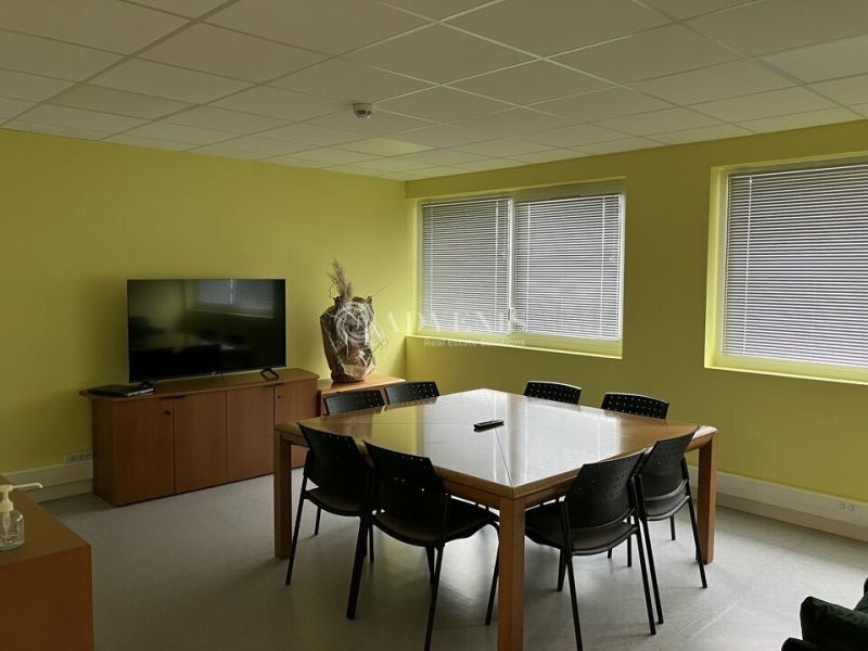 Location Bureaux BOURGES (18000) - Photo 3