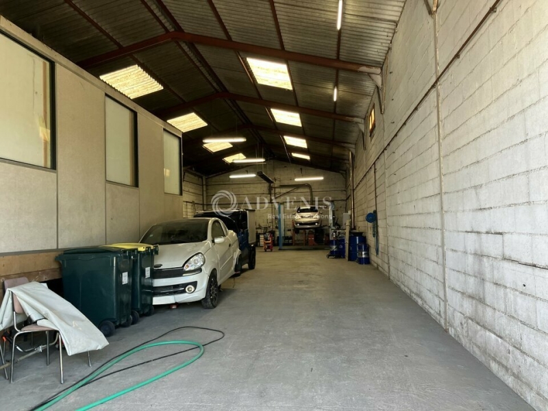 Location Commerces BOURGES (18000) - Photo 3