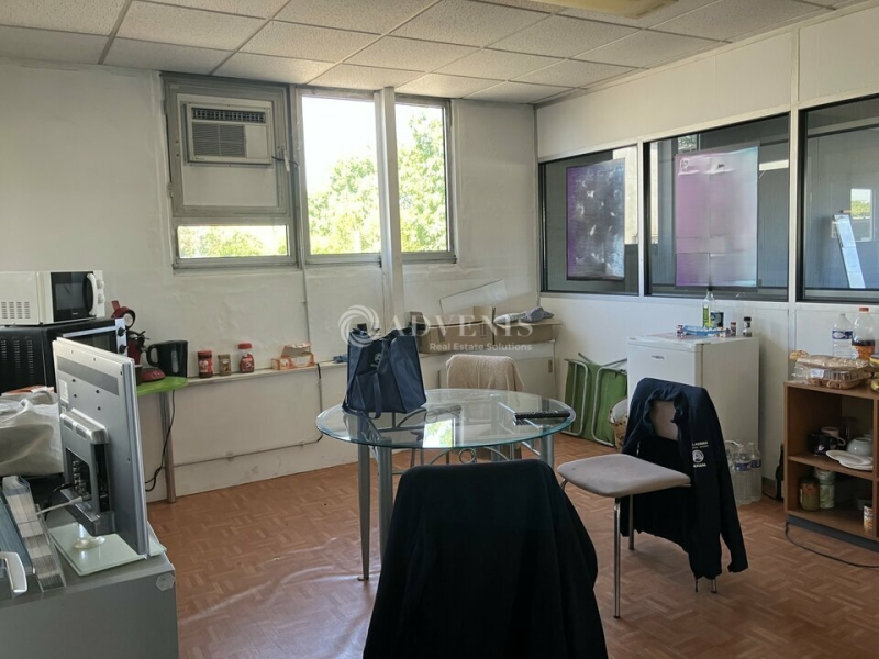 Location Commerces BOURGES (18000) - Photo 4