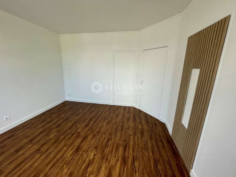 Location Bureaux VIERZON (18000) - Photo 2