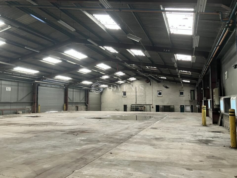 Vente Investisseur Activités Entrepôts MEHUN-SUR-YÈVRE (18500) - Photo 1