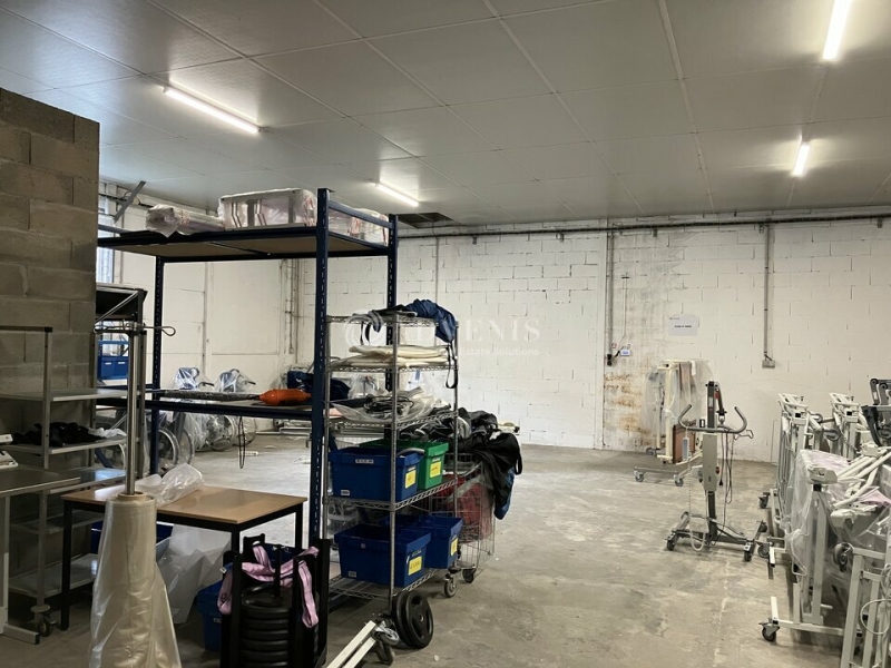 Location Activités Entrepôts SAINT GERMAIN DU PUY (18390) - Photo 2