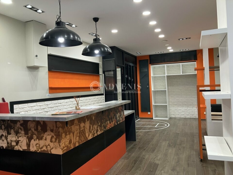 Location Commerces BOURGES (18000) - Photo 1