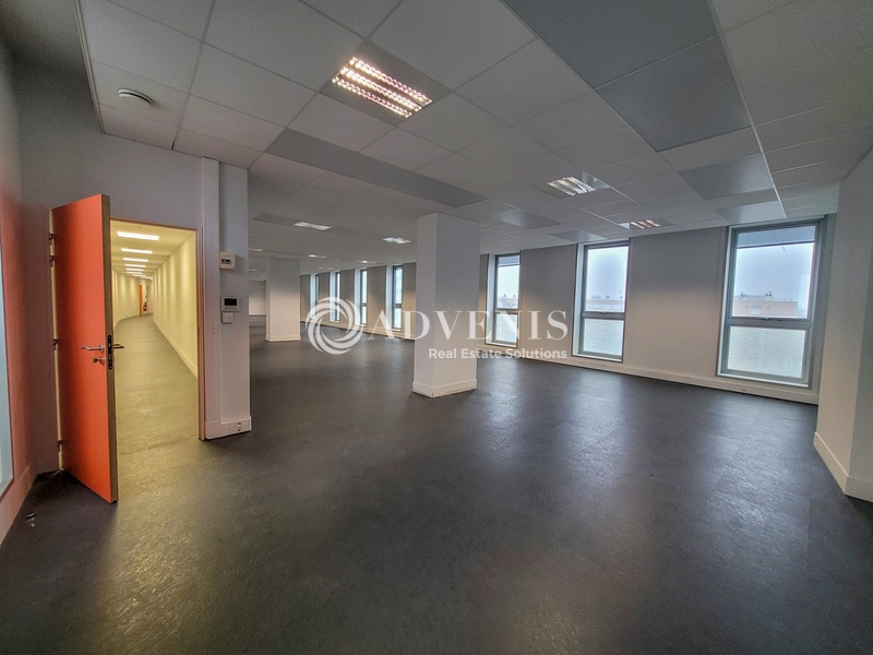 Location Bureaux ARGENTEUIL (95100) - Photo 10