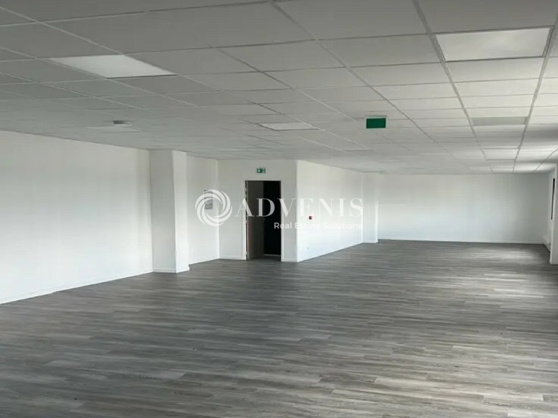 Location Activités Entrepôts CERGY (95800) - Photo 4