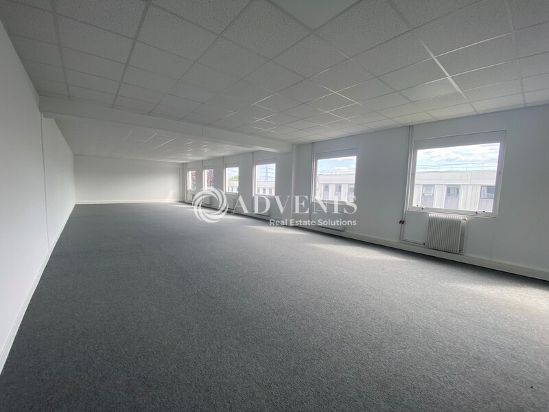 Vente Utilisateur Bureaux OSNY (95520) - Photo 3