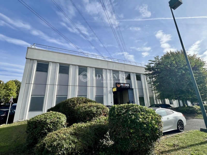 Vente Utilisateur Bureaux OSNY (95520) - Photo 7