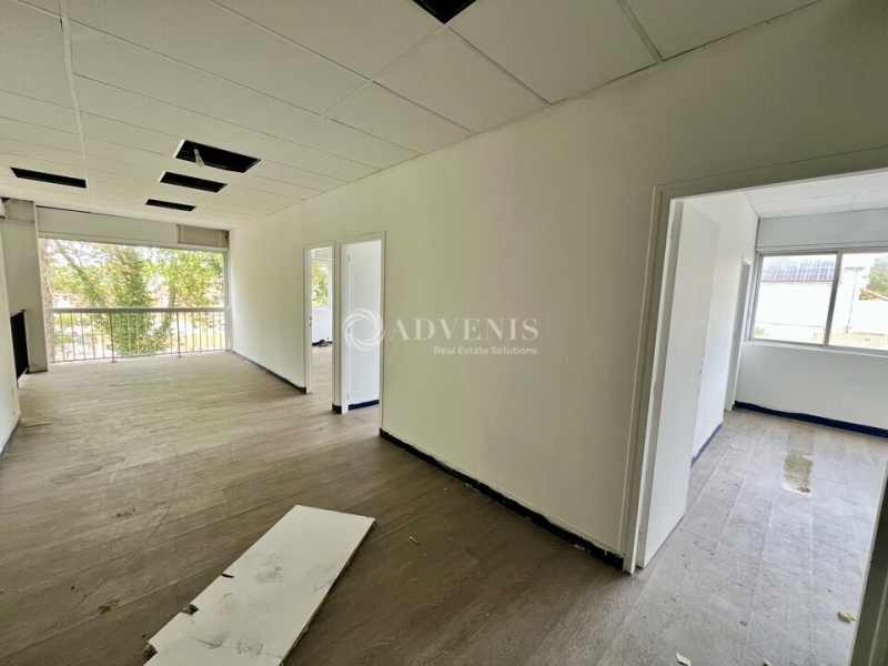 Location Entrepôts SAINT OUEN L'AUMONE (95310) - Photo 15