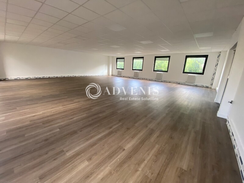 Location Bureaux CERGY (95800) - Photo 4