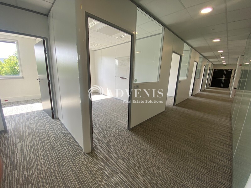 Location Bureaux CERGY (95800) - Photo 1