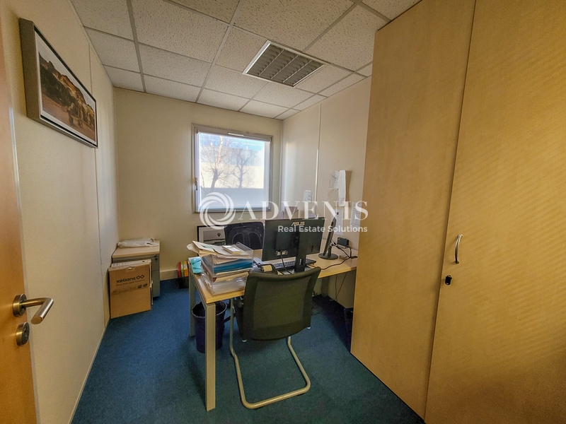 Location Bureaux SARTROUVILLE (78500) - Photo 6