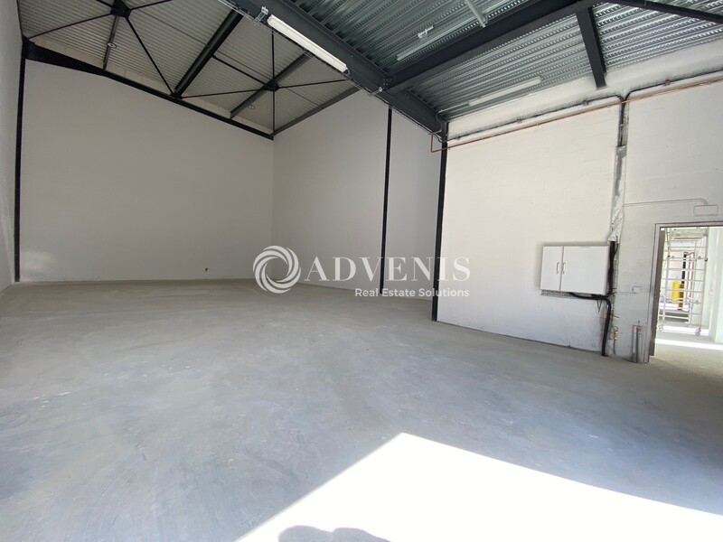 Location Activités Entrepôts PONTOISE (95000) - Photo 4