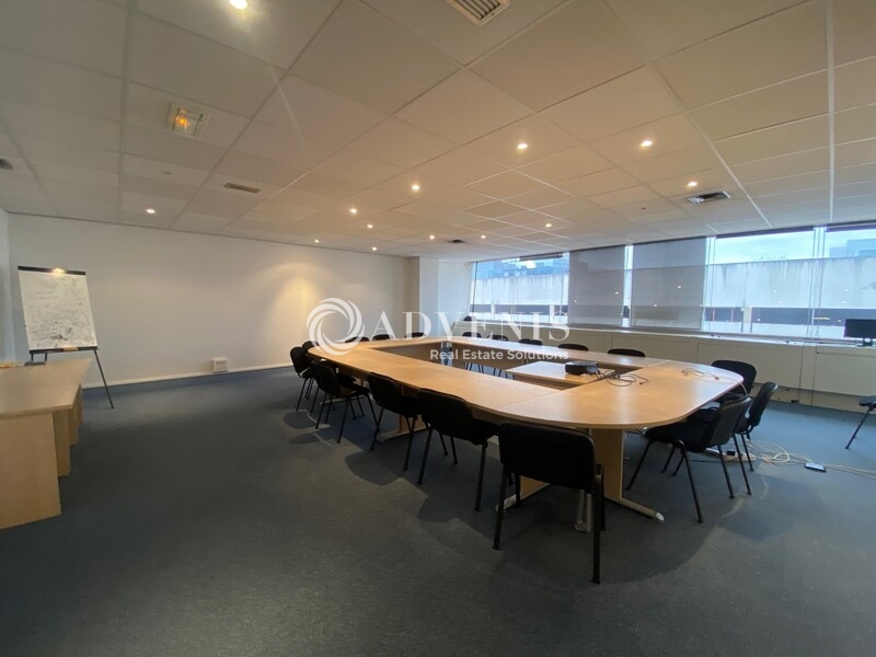 Vente Investisseur Bureaux CERGY (95000) - Photo 2