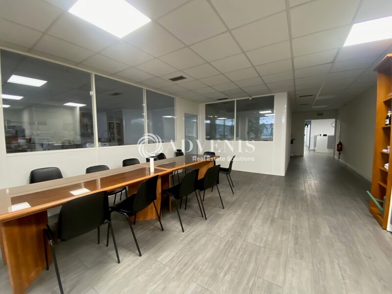 Vente Investisseur Bureaux CERGY (95000) - Photo 4