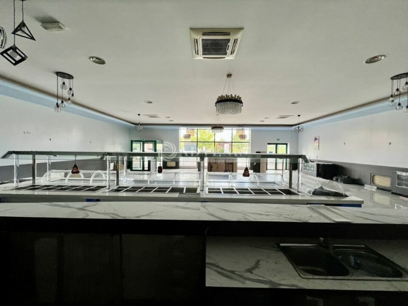 Location Commerces L'ISLE ADAM (95290) - Photo 5