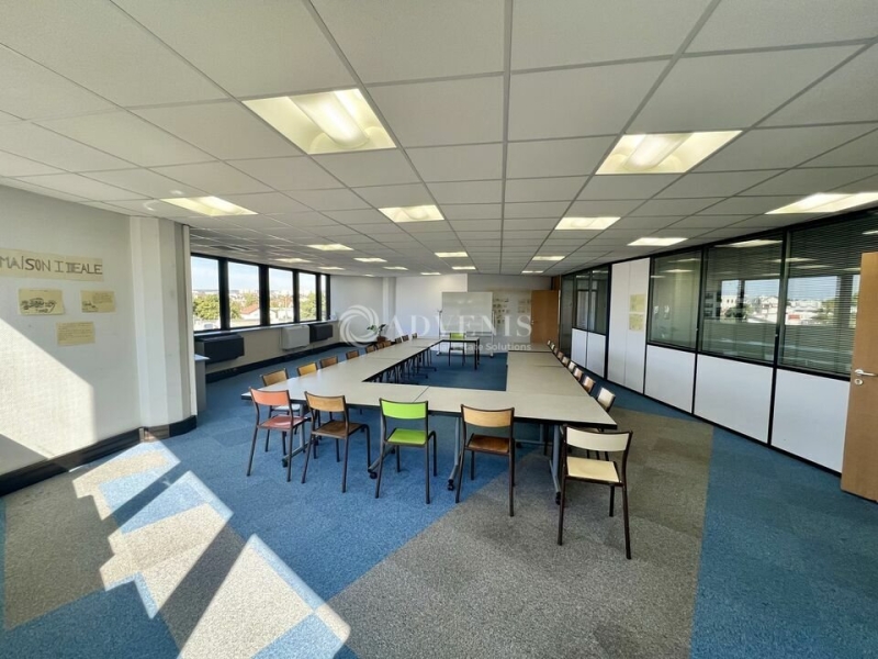 Location Bureaux ARGENTEUIL (95100) - Photo 2