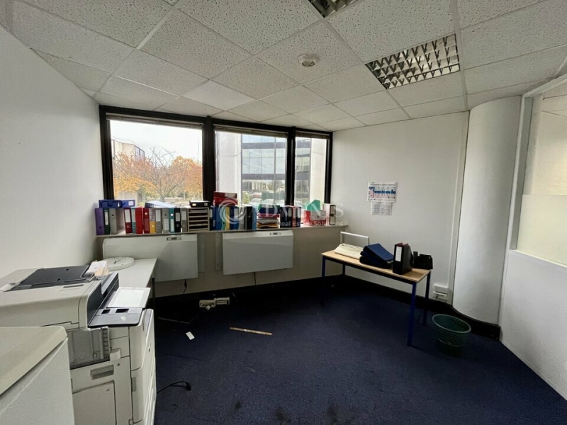 Location Bureaux ARGENTEUIL (95100) - Photo 7