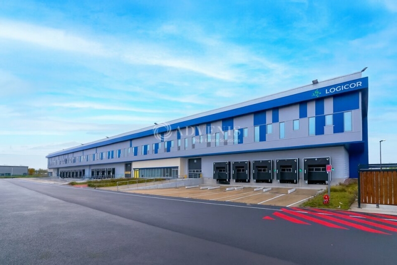 Location Entrepôts CONFLANS SAINTE HONORINE (78700) - Photo 1