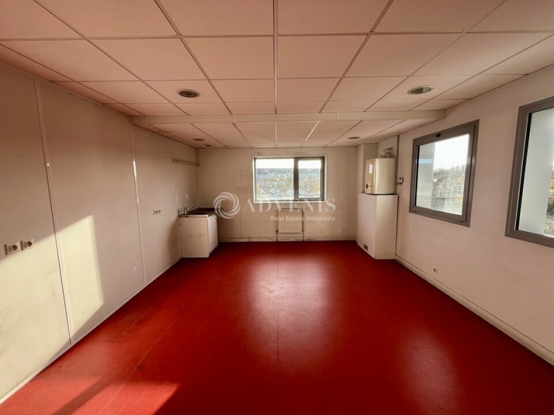 Vente Investisseur Activités Entrepôts CHANTELOUP LES VIGNES (78570) - Photo 10