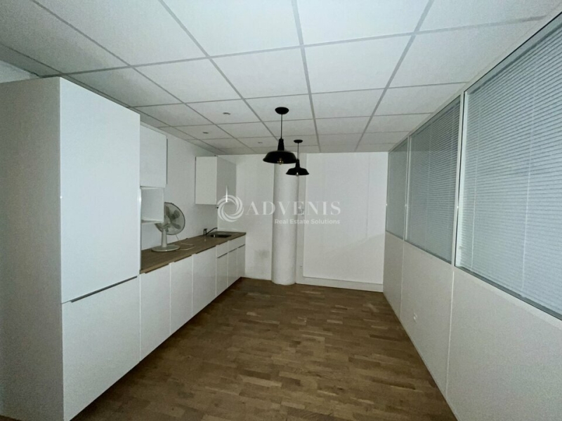 Vente Investisseur Bureaux et activités légères NANTERRE (92000) - Photo 14