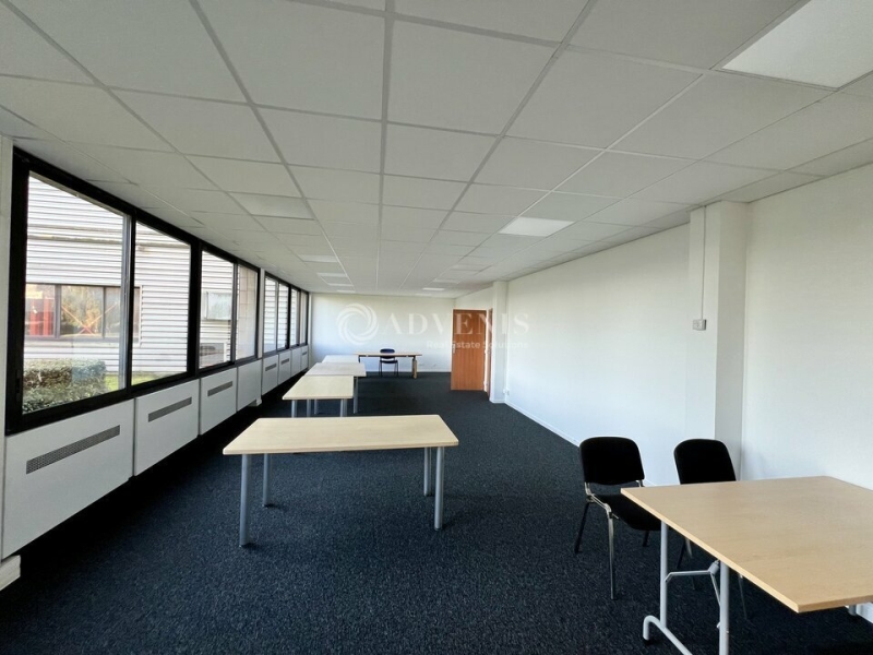 Location Bureaux SAINT OUEN L'AUMONE (95310) - Photo 13