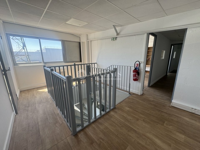 Location Activités Entrepôts VILLETANEUSE (93430) - Photo 5