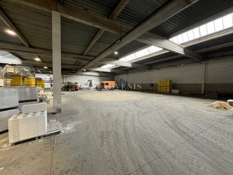 Location Activités Entrepôts MOISSY CRAMAYEL (77550) - Photo 4