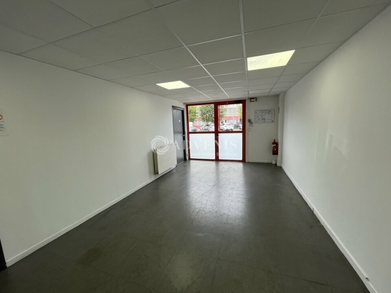 Location Activités Entrepôts MOISSY CRAMAYEL (77550) - Photo 7