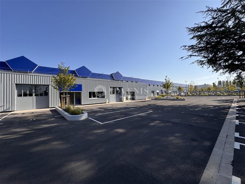 Location Activités Entrepôts VAUX LE PENIL (77000) - Photo 1