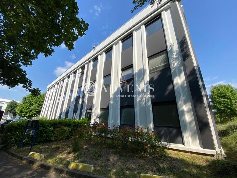 Location Bureaux VERRIERES LE BUISSON (91370) - Photo 1