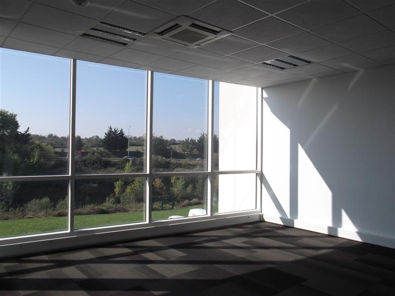 Location Bureaux SAINT PRIEST (69800) - Photo 3