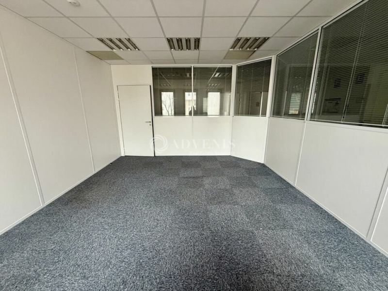 Location Bureaux LYON (69007) - Photo 9