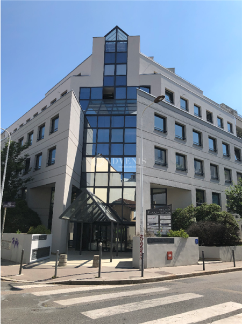 Location Bureaux LYON (69003) - Photo 1