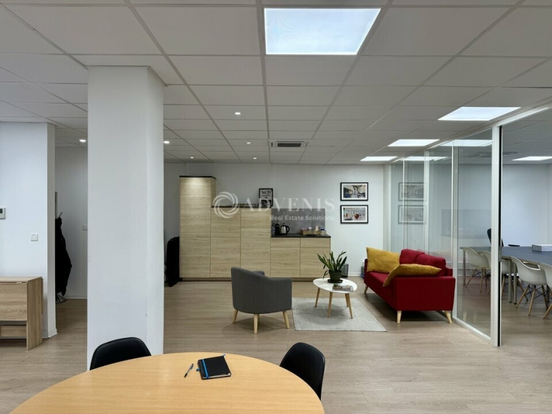 Location Bureaux CALUIRE ET CUIRE (69300) - Photo 1