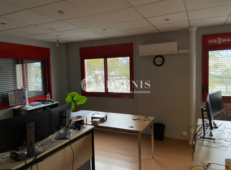 Location Activités Entrepôts VENISSIEUX (69200) - Photo 3