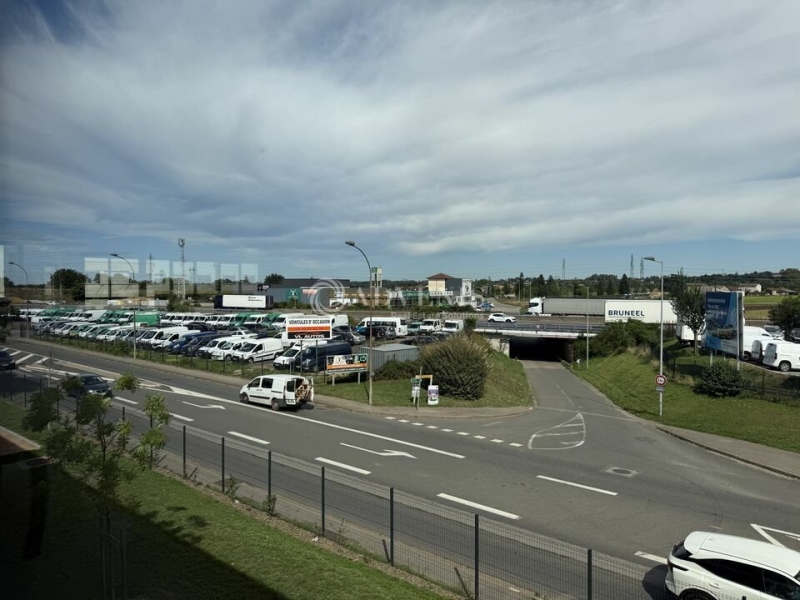 Location Activités Entrepôts ARNAS (69400) - Photo 5