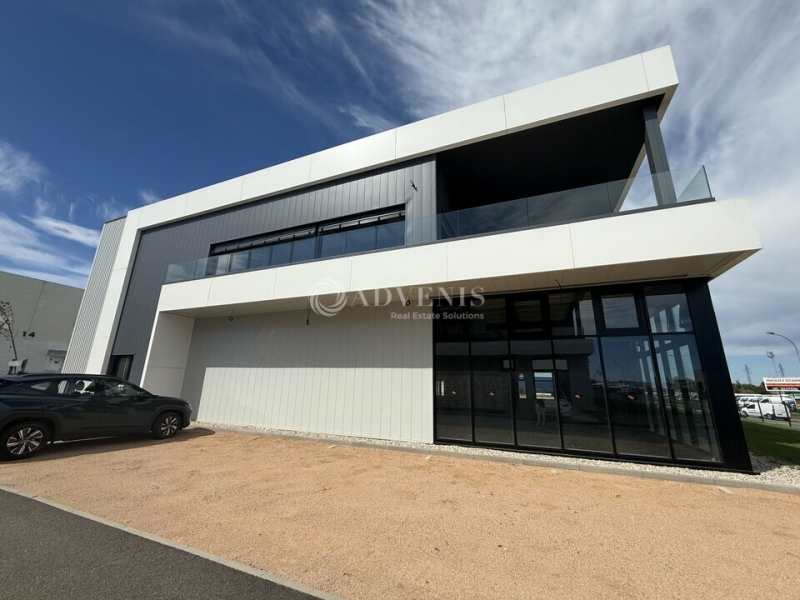 Location Activités Entrepôts ARNAS (69400) - Photo 8