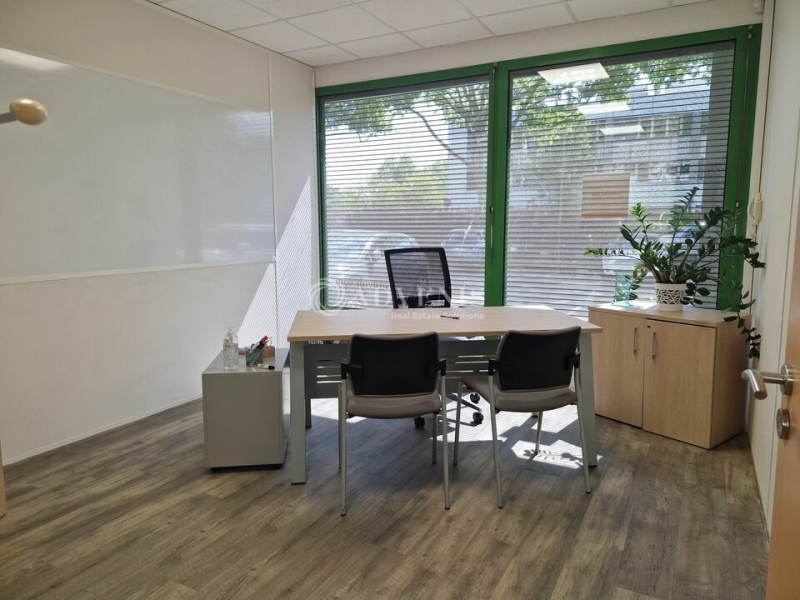 Location Bureaux BRON (69500) - Photo 4