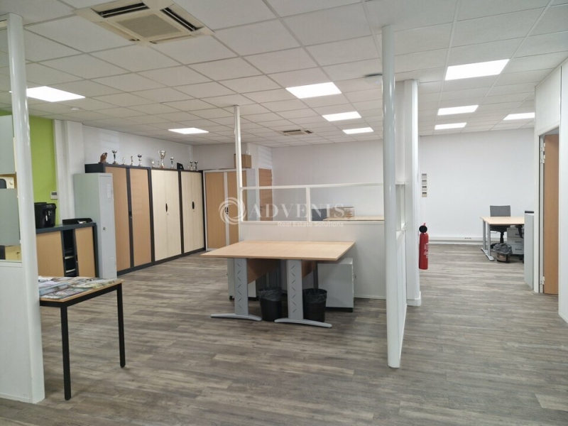 Location Bureaux BRON (69500) - Photo 7