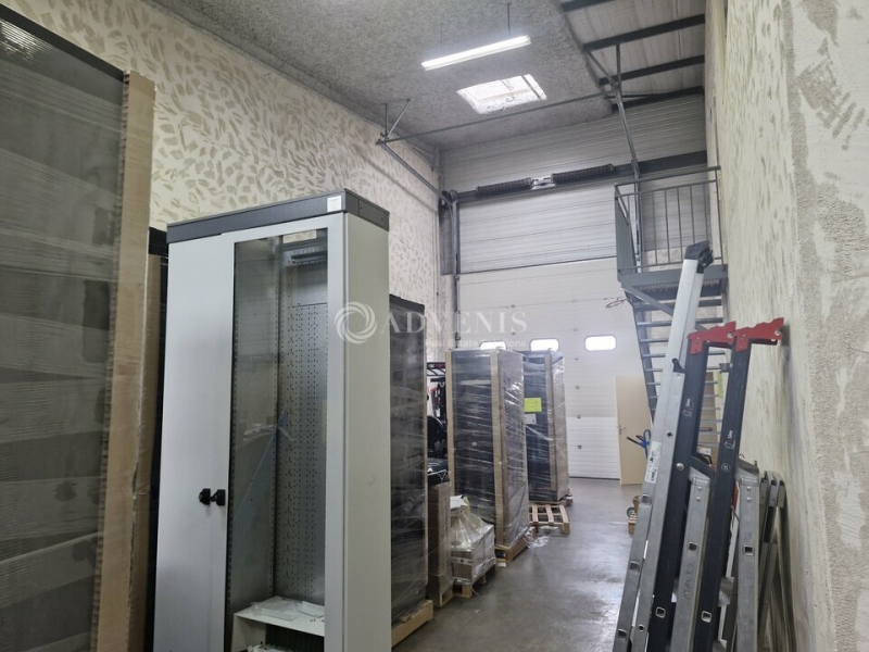 Location Activités Entrepôts CHASSIEU (69680) - Photo 4